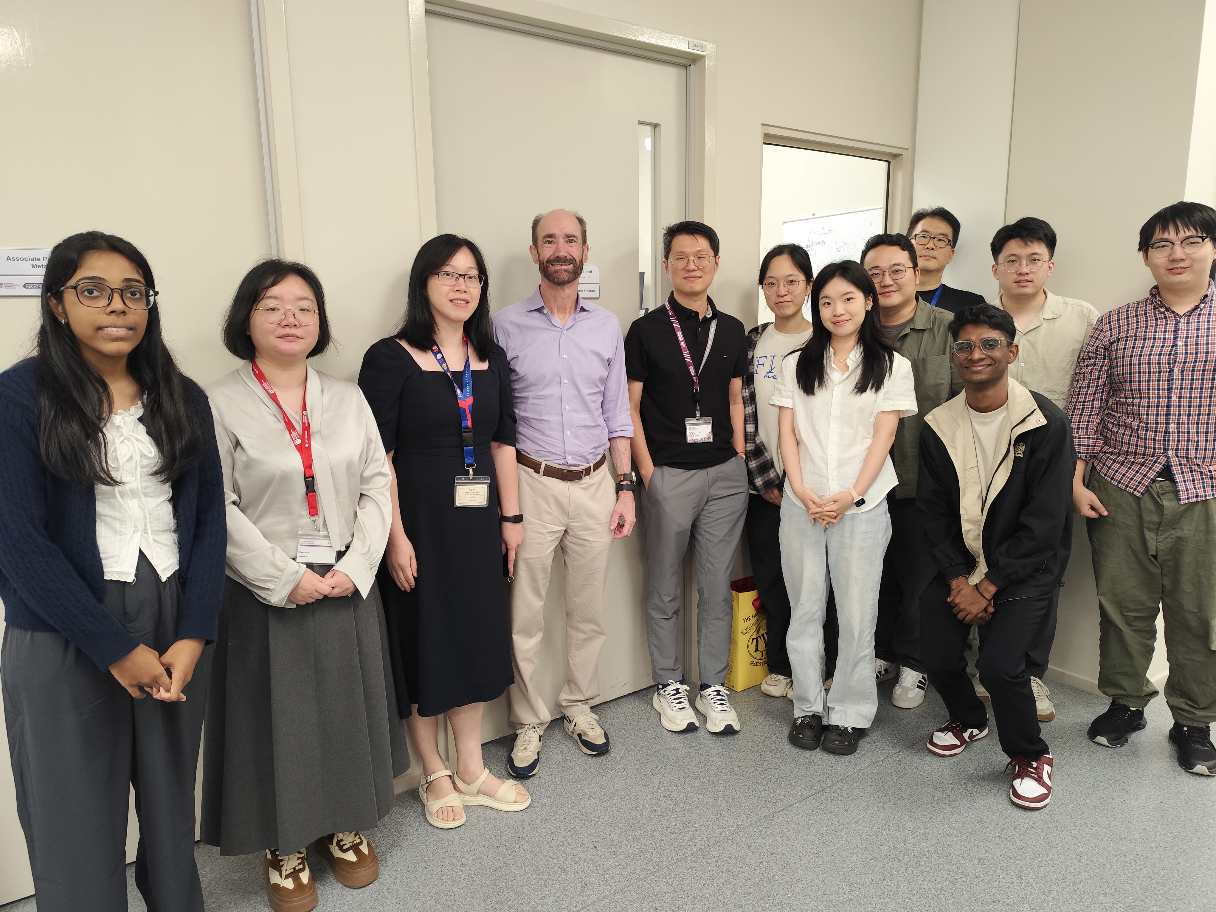 2025/3/27 Mike visited Shen lab